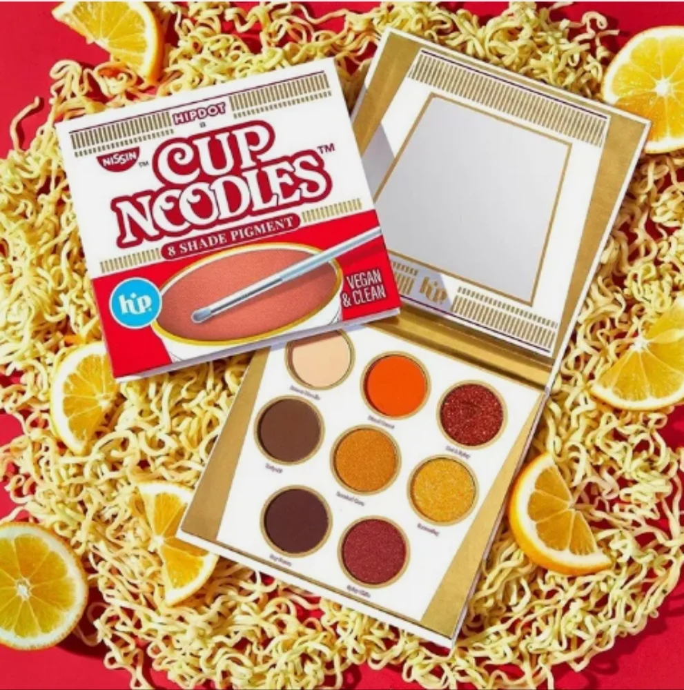HipDot Cup Noodles Makeup Set complete pr box